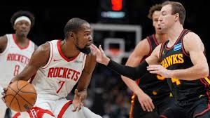 圣路易斯红雀队莫里纳在季后赛边缘的表现堪称防守大师